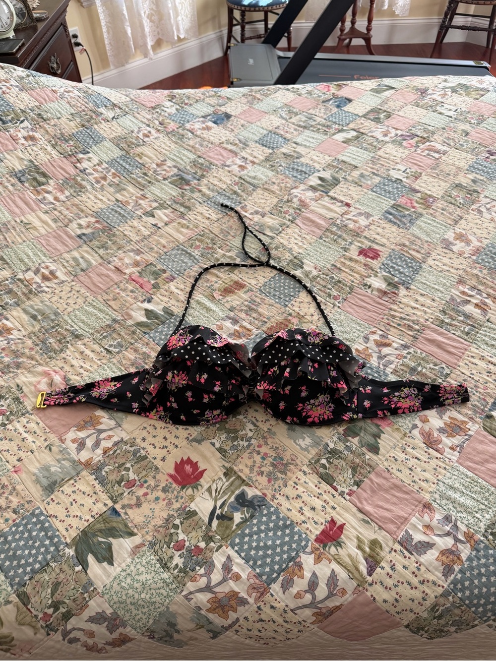 VS VICTORIA’S SECRET LINED PUSH-UP BIKINI TOP 36D BLACK FLORAL